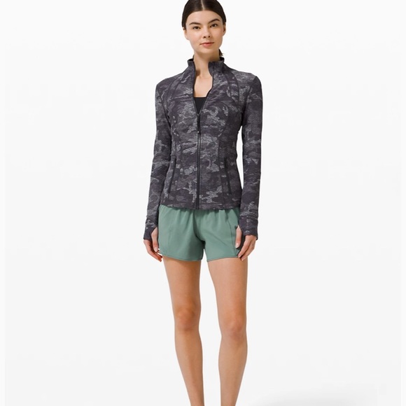 Lululemon Hotty Hot Short 4” * Tidewater Teal - Picture 4 of 6